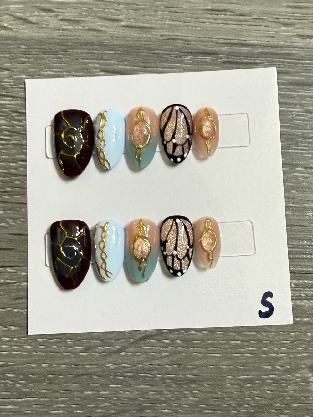Press-On Nail Set in Brown, Blue, Pink & Gold Accents